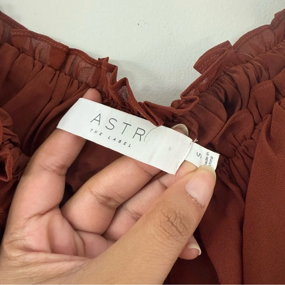 ASTR The Label Puff Sleeve Nutmeg Rust Puff Sleeve Blouse Top Size S